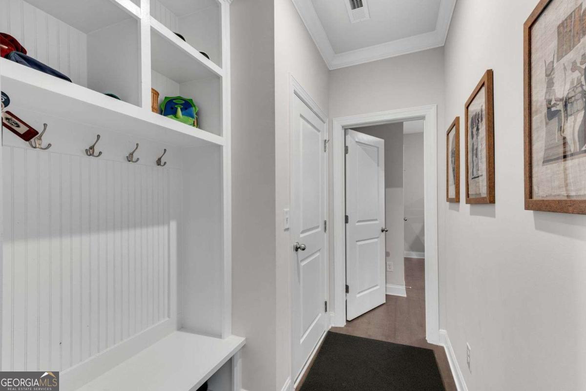 3087 Mountain Shadow Way Property Photo 16