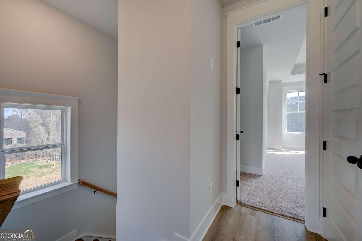 1076 Ascent Place Property Photo 18
