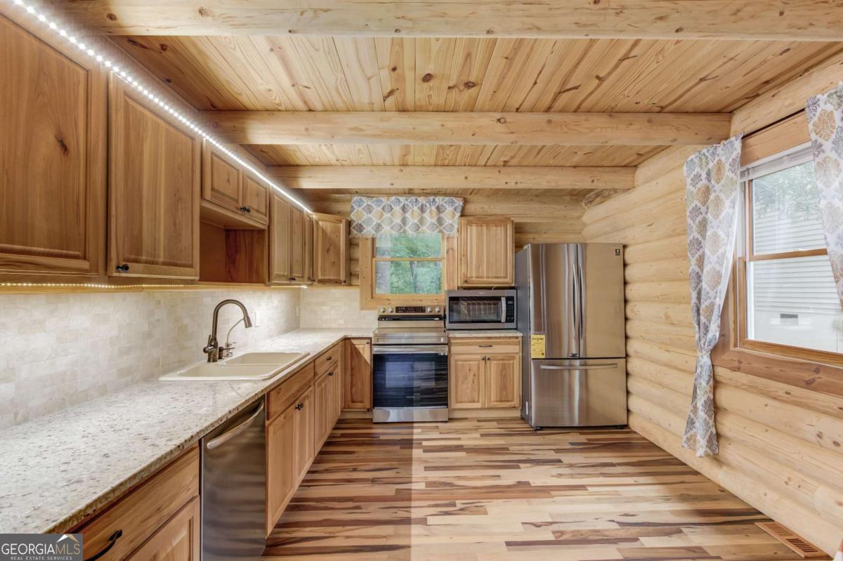 3938 Pointe N Property Photo 15