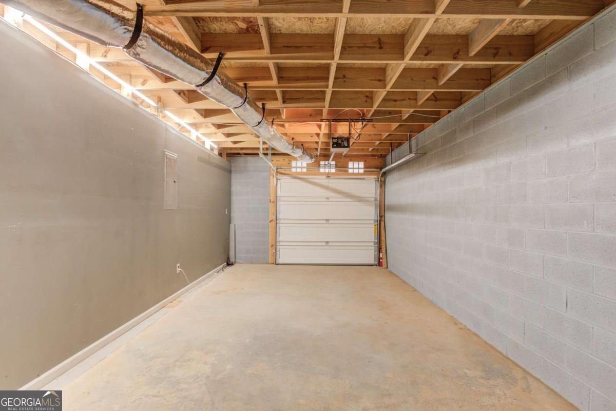 3938 Pointe N Property Photo 37