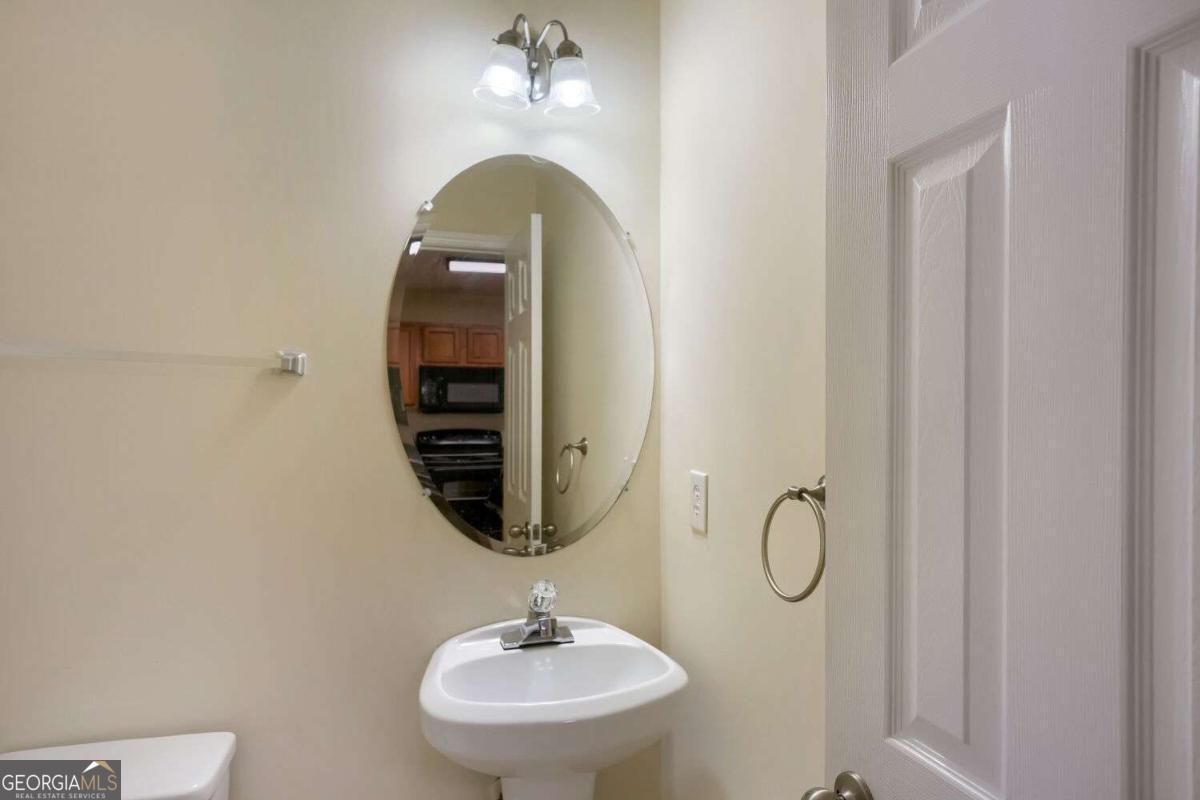 2914 Vining Ridge Terrace Property Photo 17