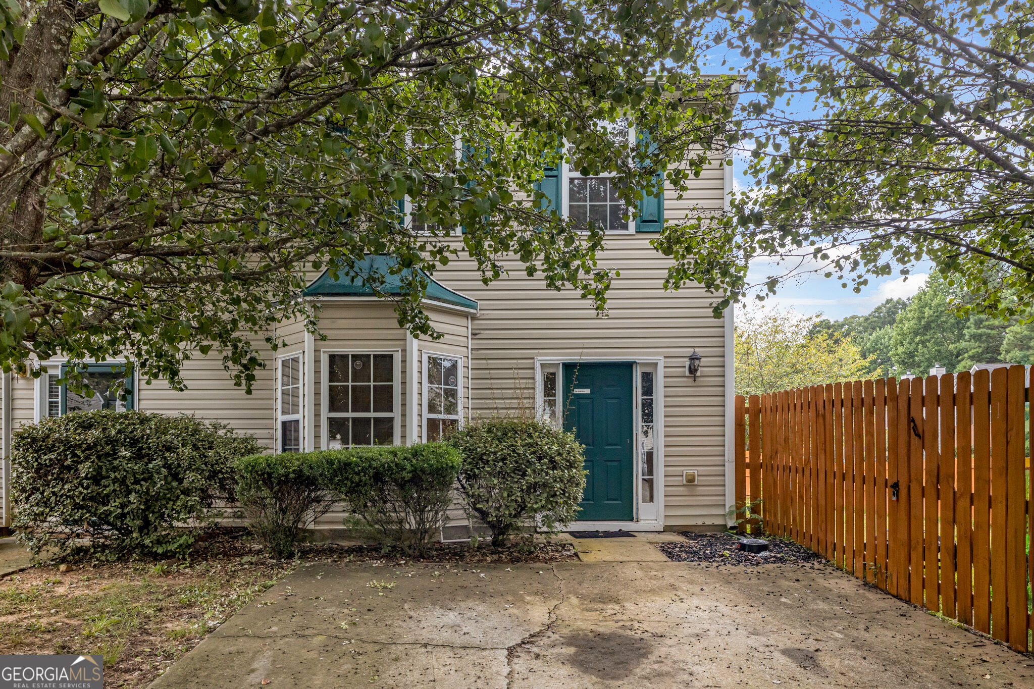 5475 Hampton Court Property Photo 1