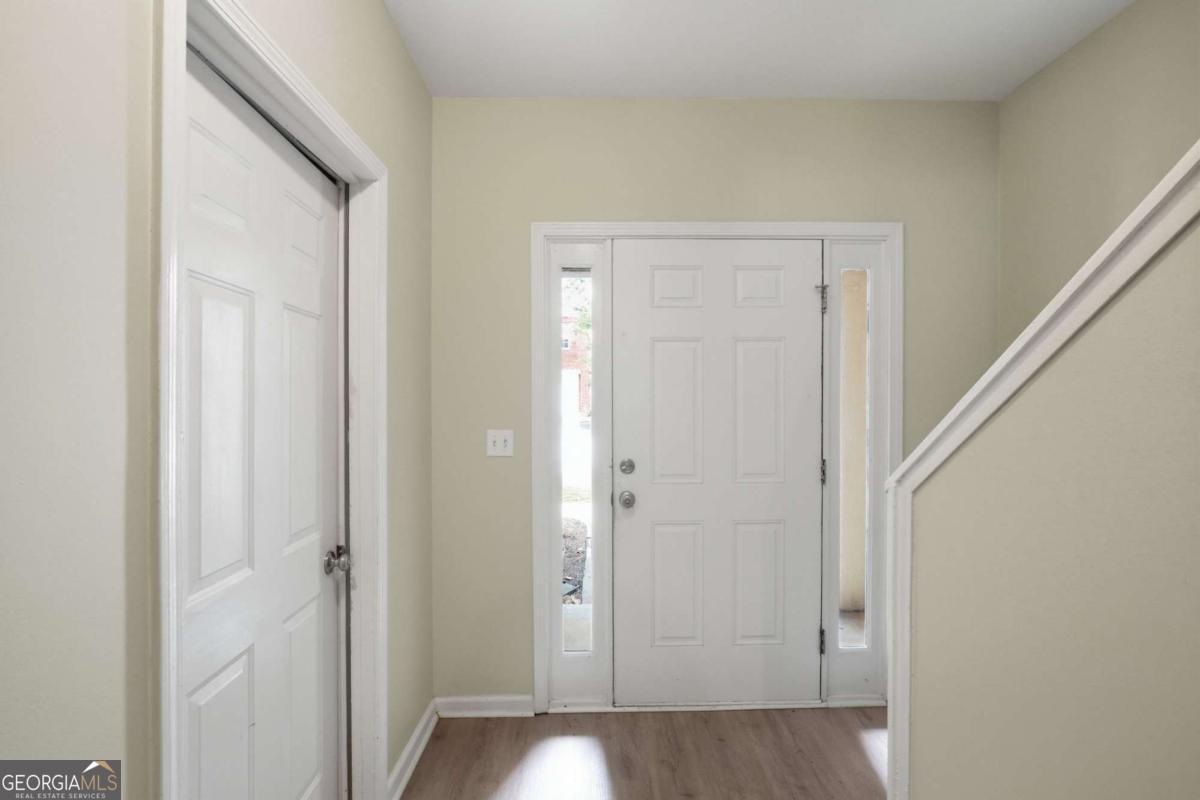 4299 Notting Hill Drive Sw Property Photo 2