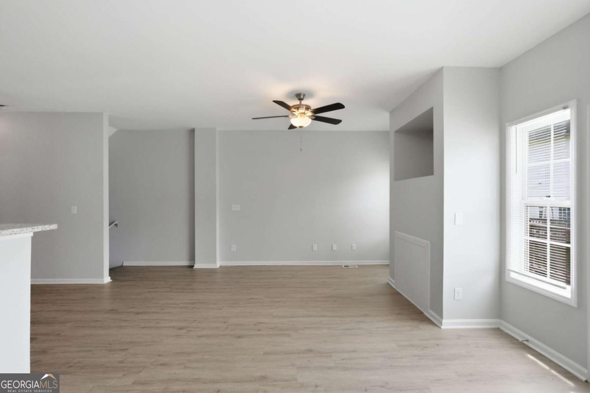4299 Notting Hill Drive Sw Property Photo 5