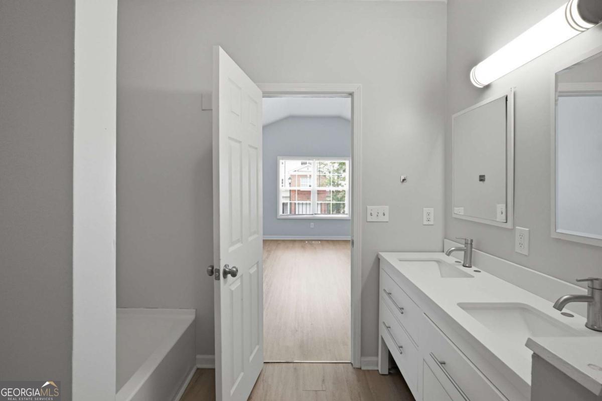 4299 Notting Hill Drive Sw Property Photo 32