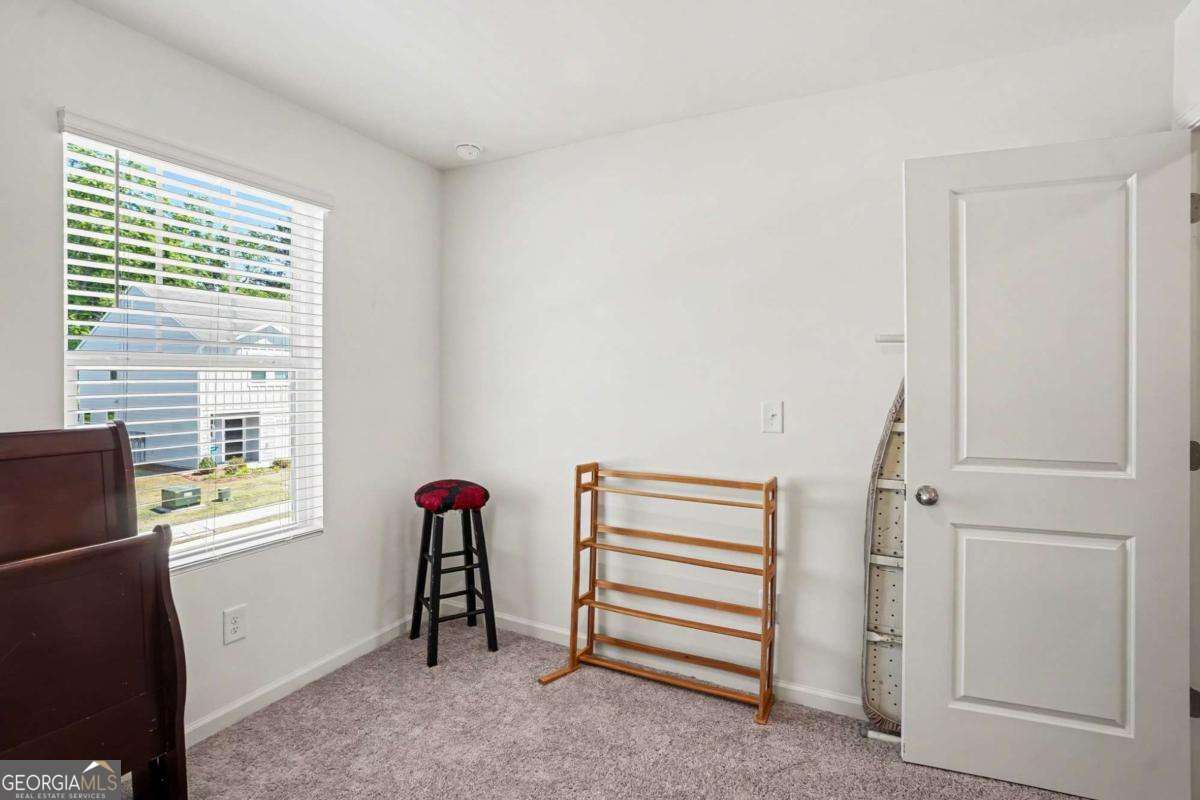 625 Jervis Way Property Photo 12