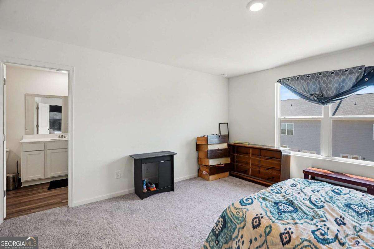 625 Jervis Way Property Photo 13