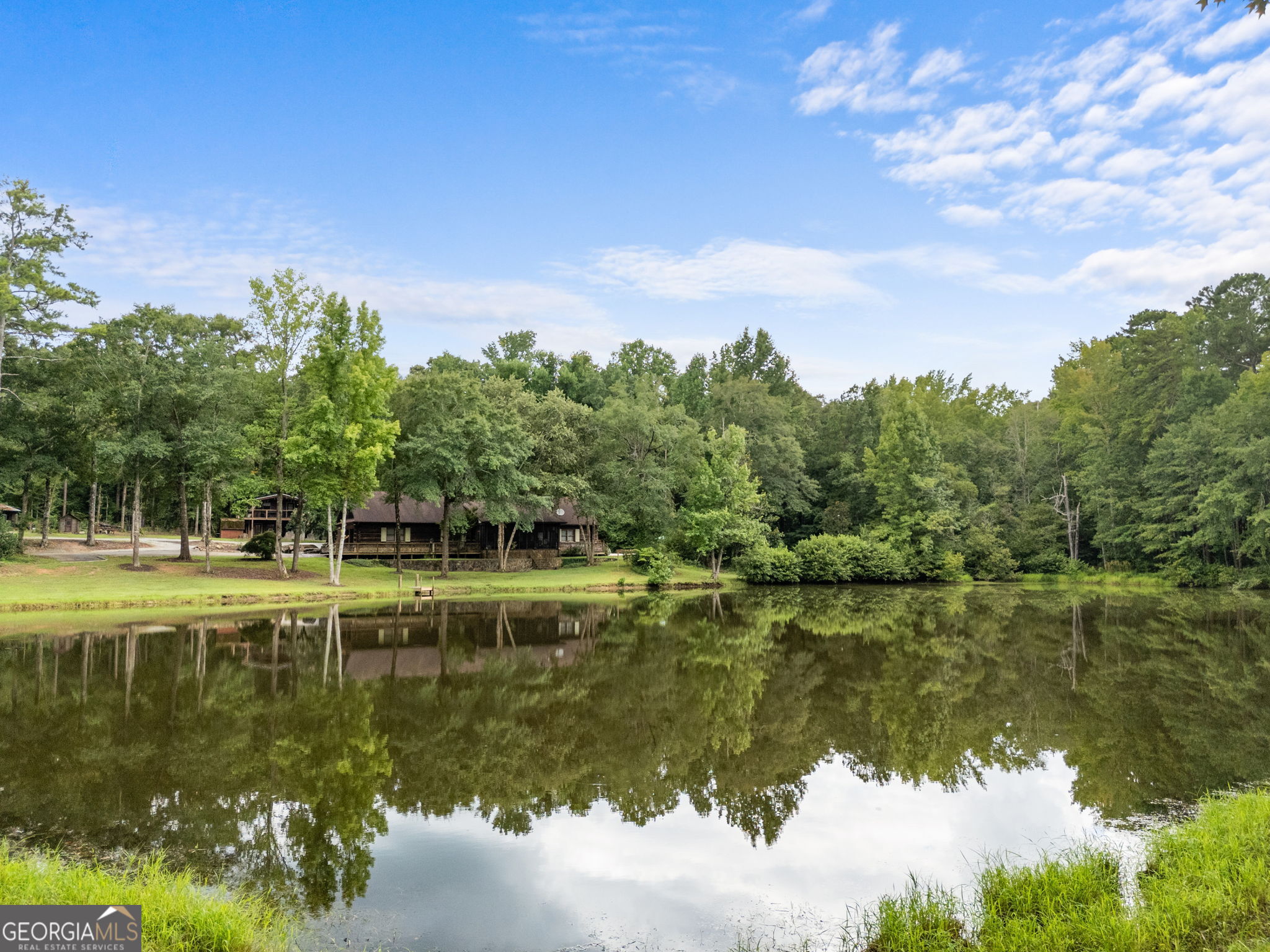261 Mcintosh Circle Property Photo 2