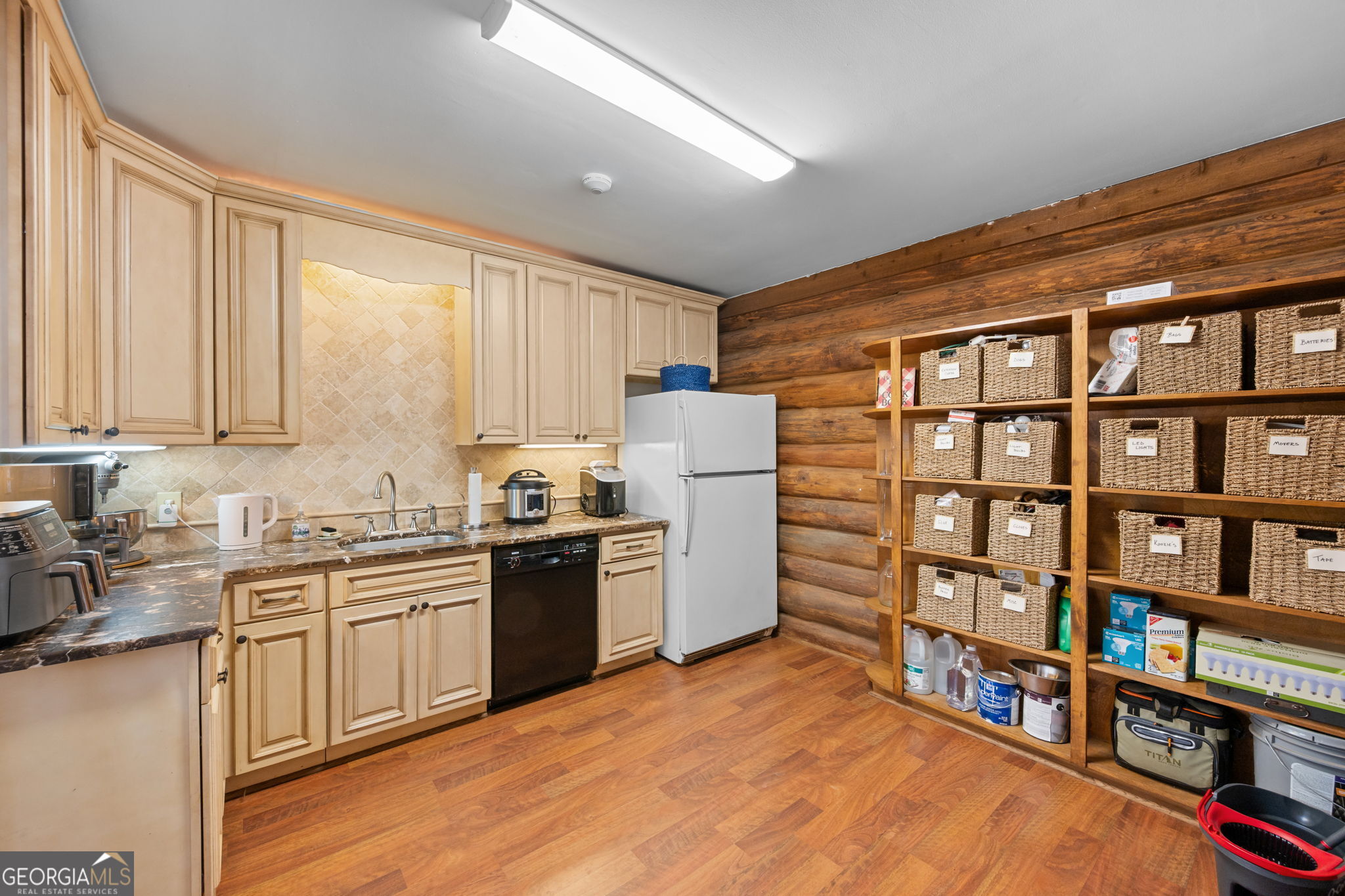 261 Mcintosh Circle Property Photo 24