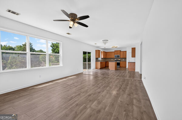 5280 Lakerock Way Sw Property Photo 12