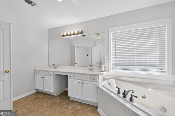 5280 Lakerock Way Sw Property Photo 24