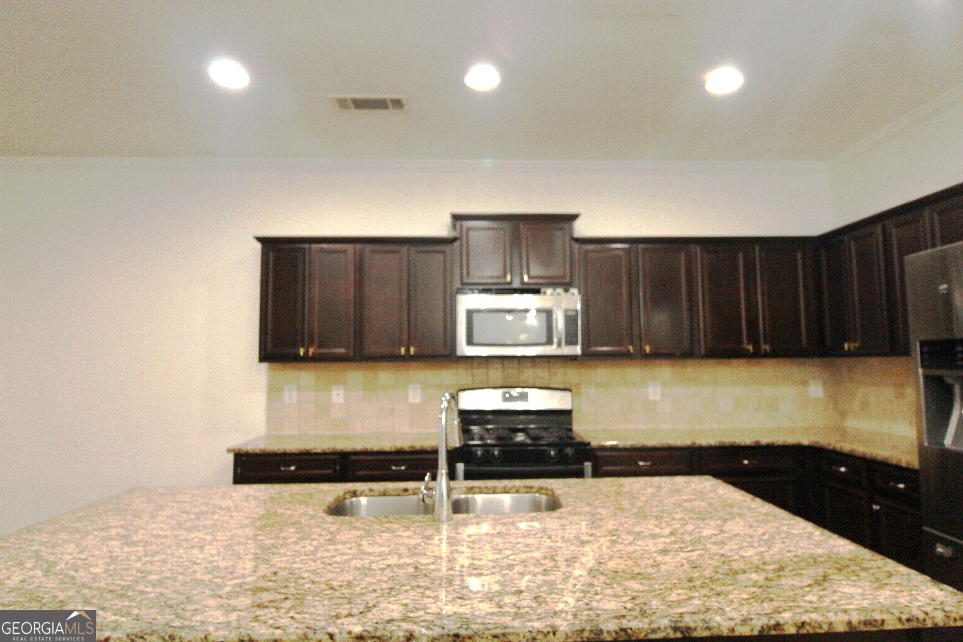 726 Garbrooke Drive Property Photo 3