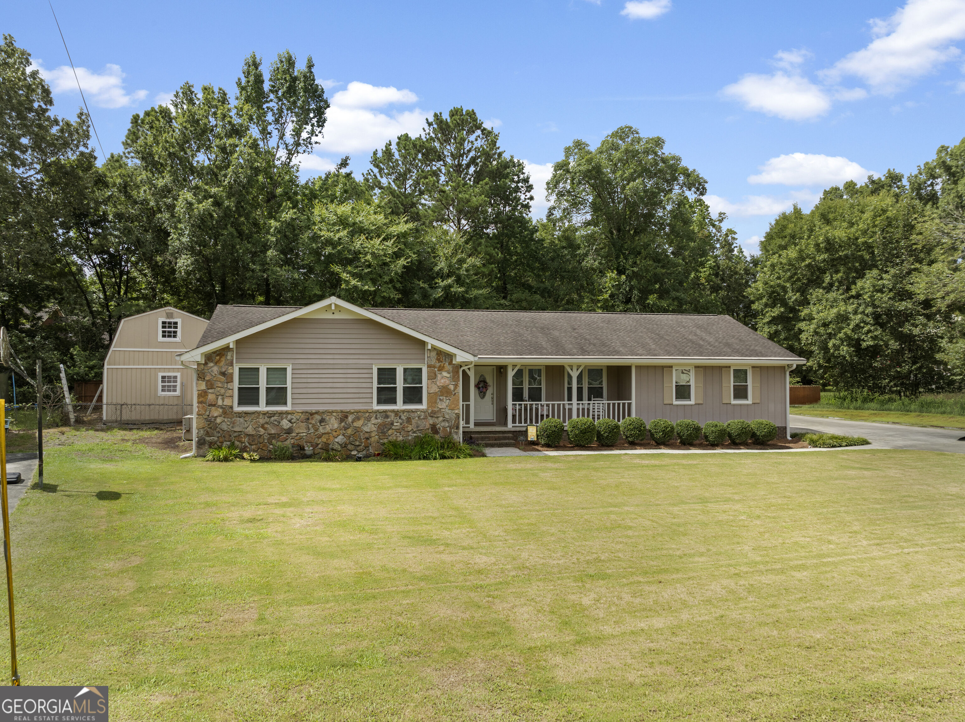 113 Wood Valley Drive Sw Property Photo 1