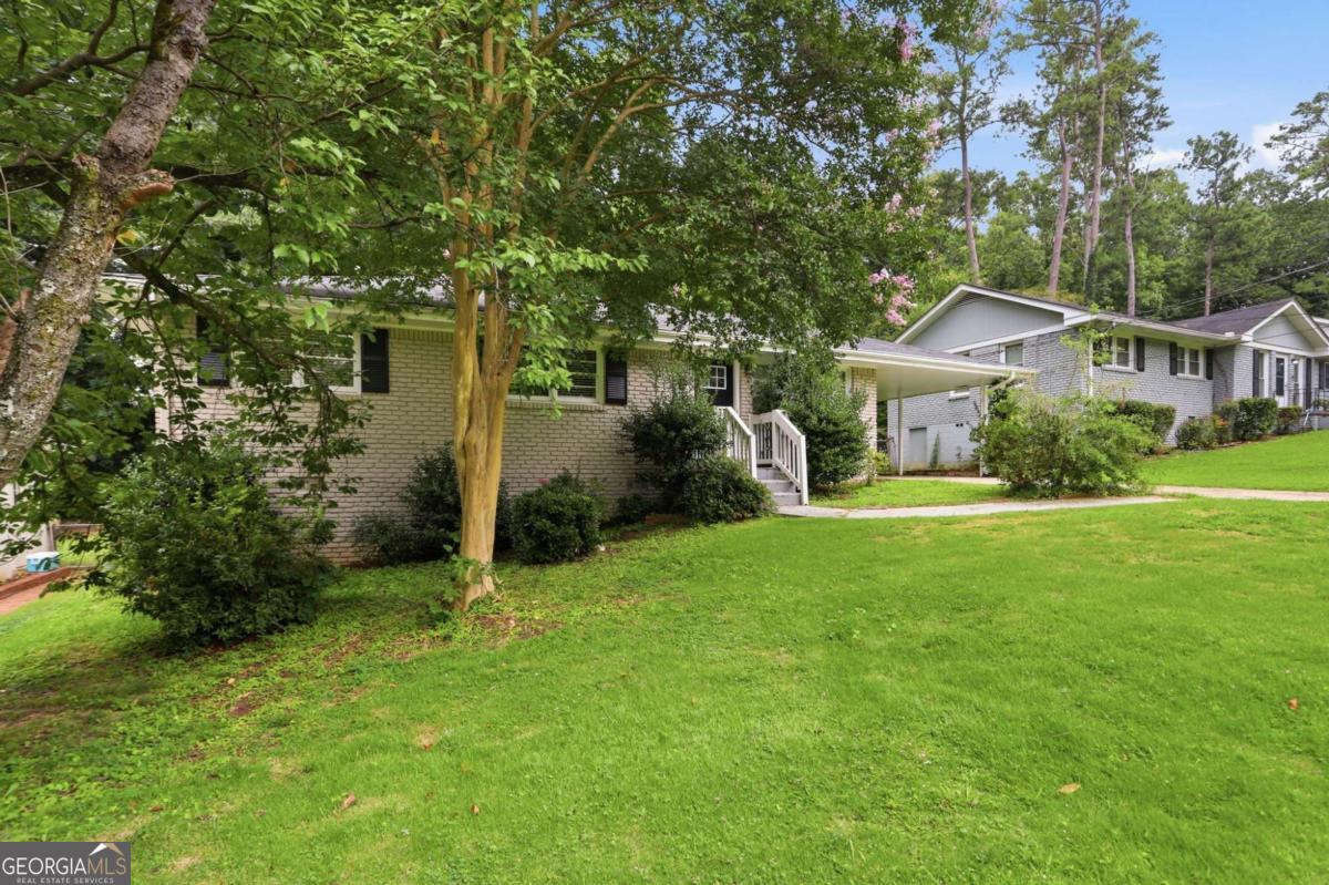 1068 Longshore Drive Property Photo 3