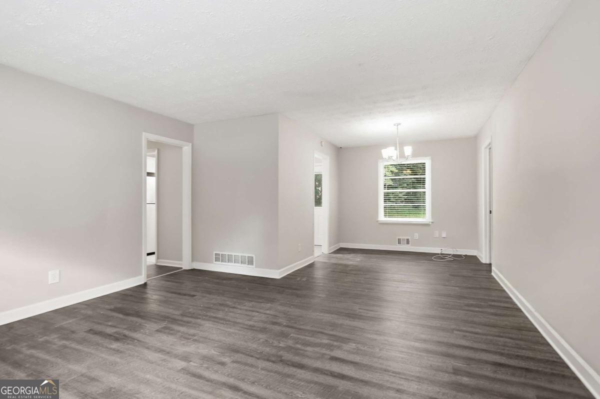 1068 Longshore Drive Property Photo 5
