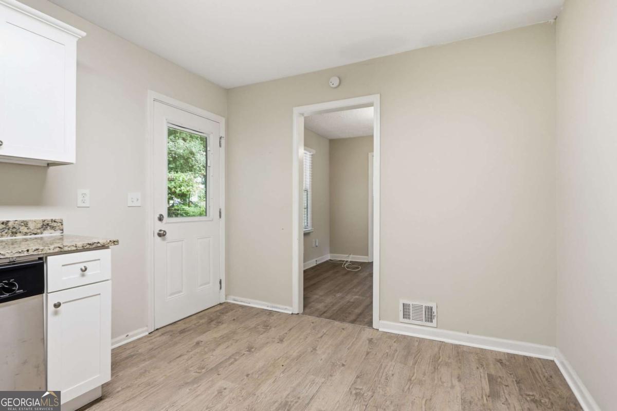 1068 Longshore Drive Property Photo 8