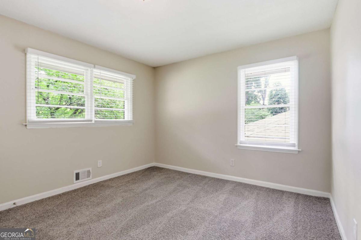 1068 Longshore Drive Property Photo 13