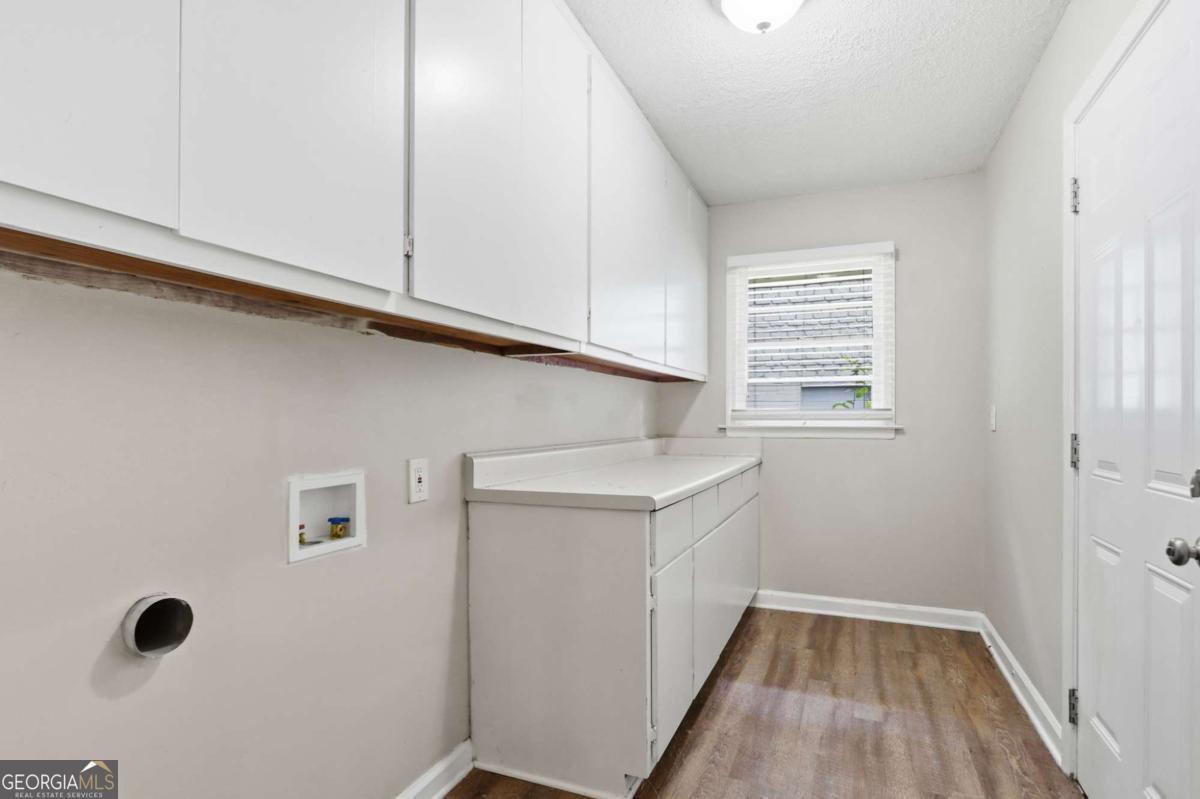 1068 Longshore Drive Property Photo 18
