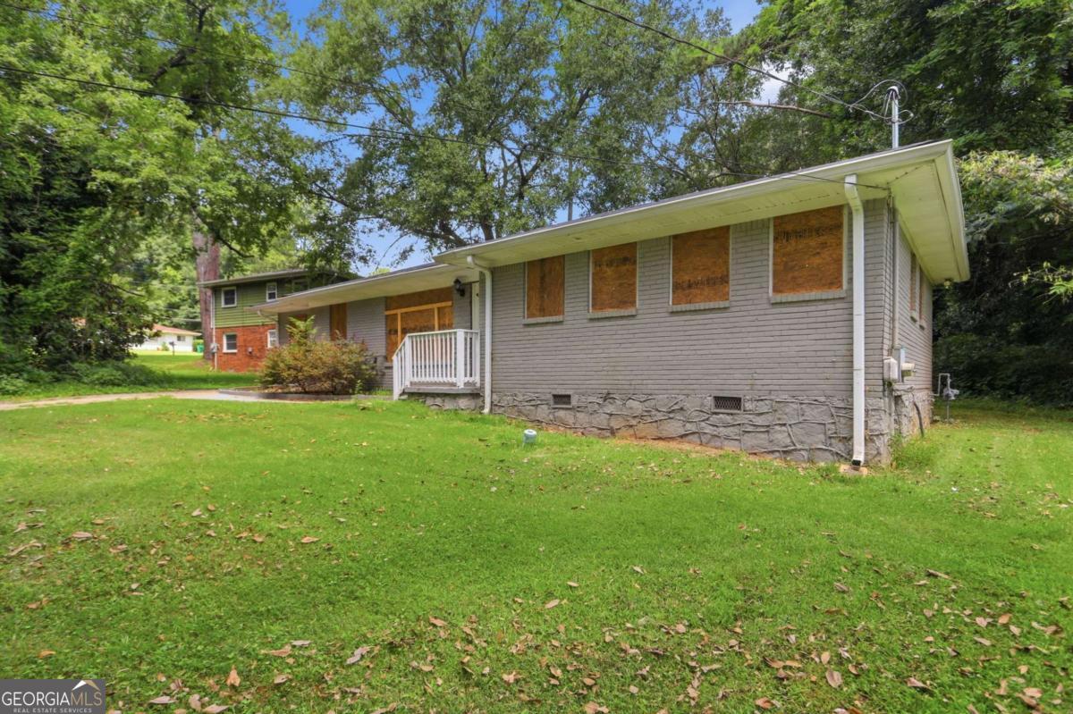 3456 Glensford Drive Property Photo 3