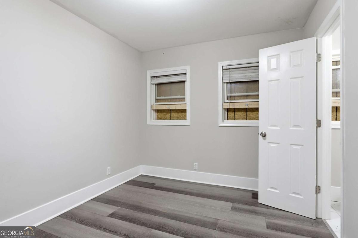 3456 Glensford Drive Property Photo 14