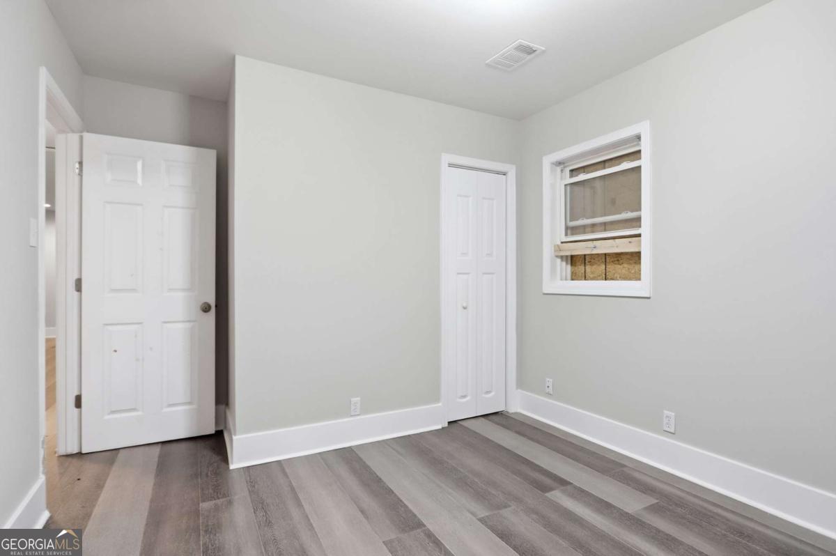 3456 Glensford Drive Property Photo 17