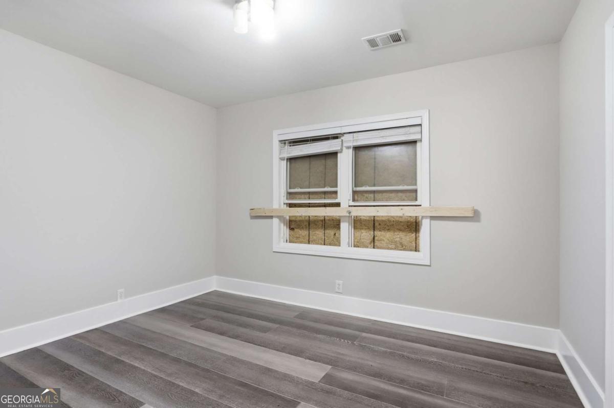 3456 Glensford Drive Property Photo 18