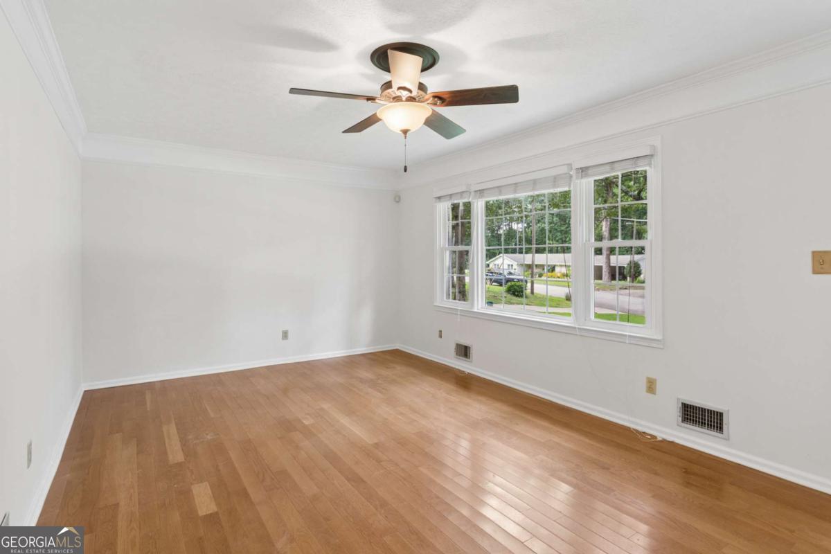 4165 Westview Street Property Photo 24