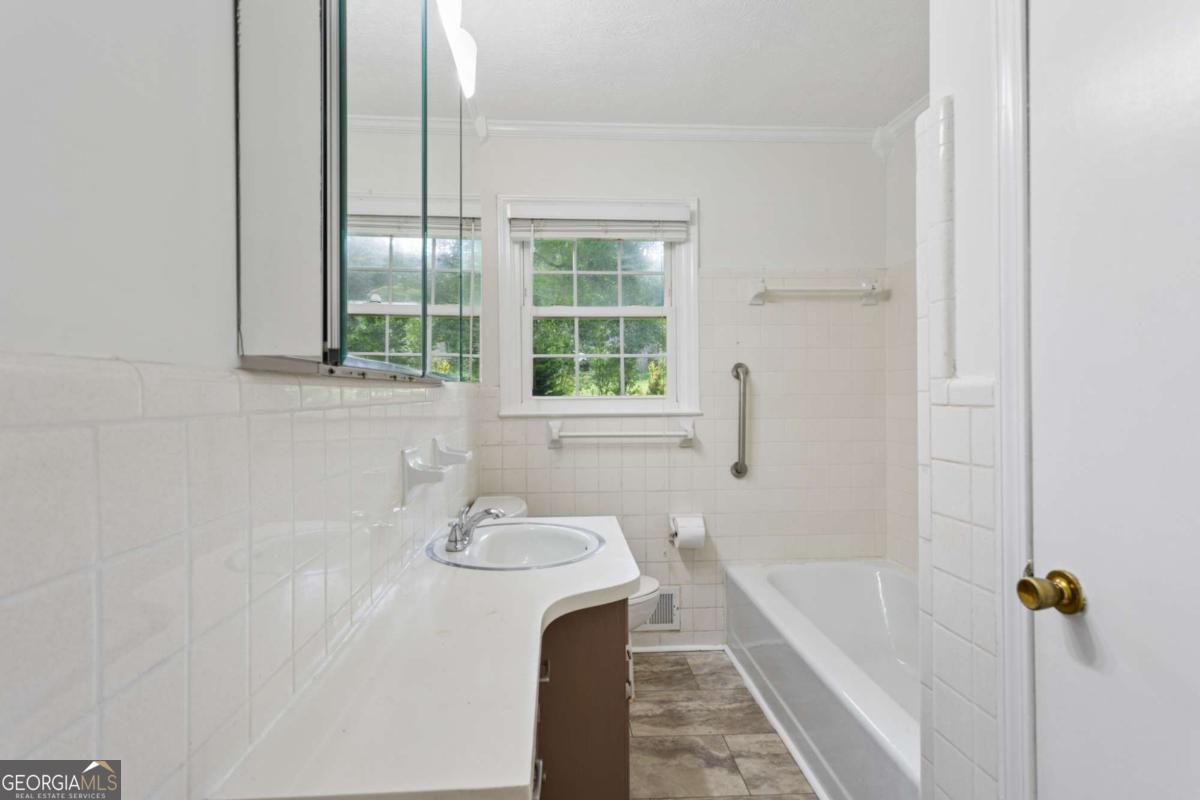 4165 Westview Street Property Photo 73