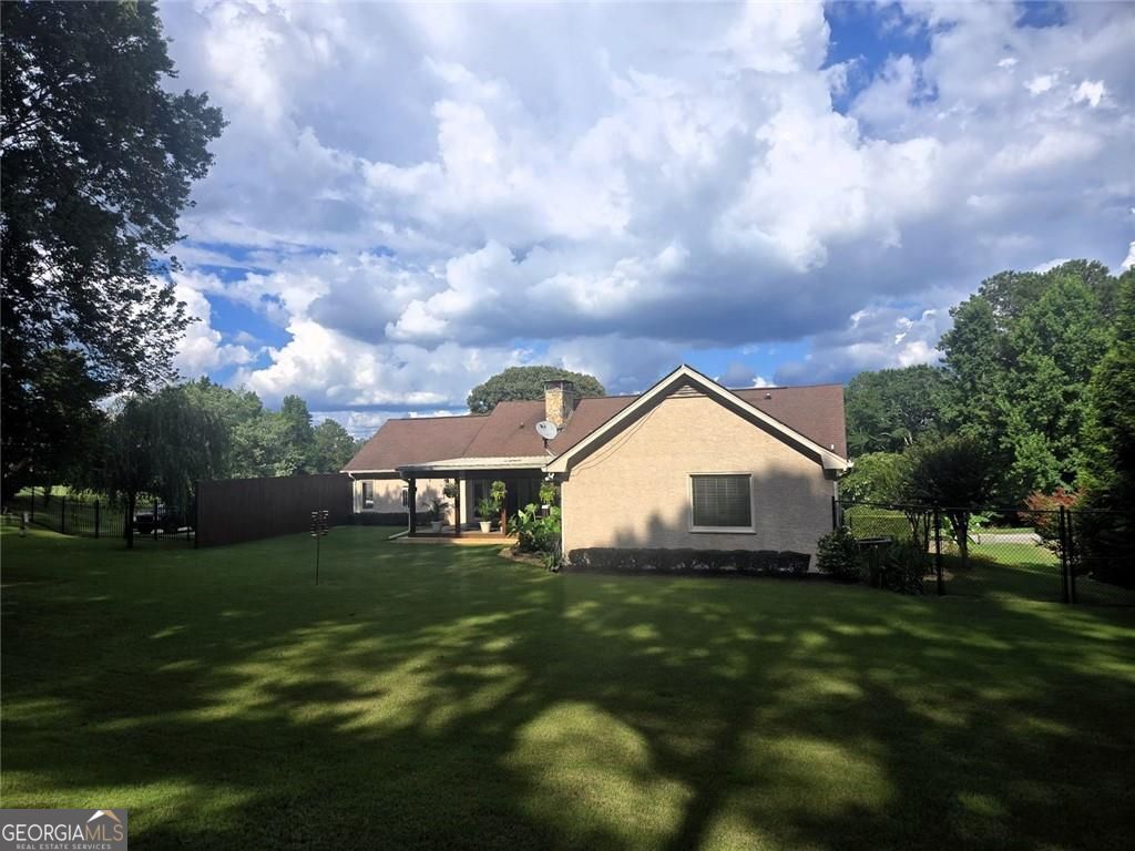 1321 N Brandy Shoals Se Property Photo 5