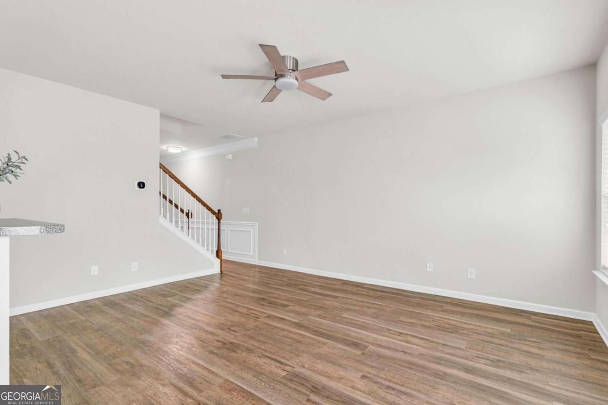 850 Ash Street Property Photo 15