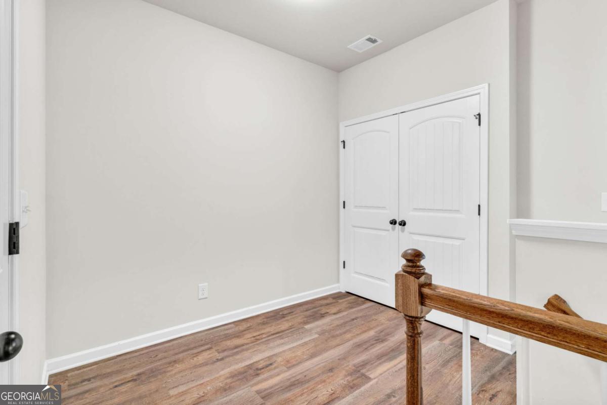850 Ash Street Property Photo 21