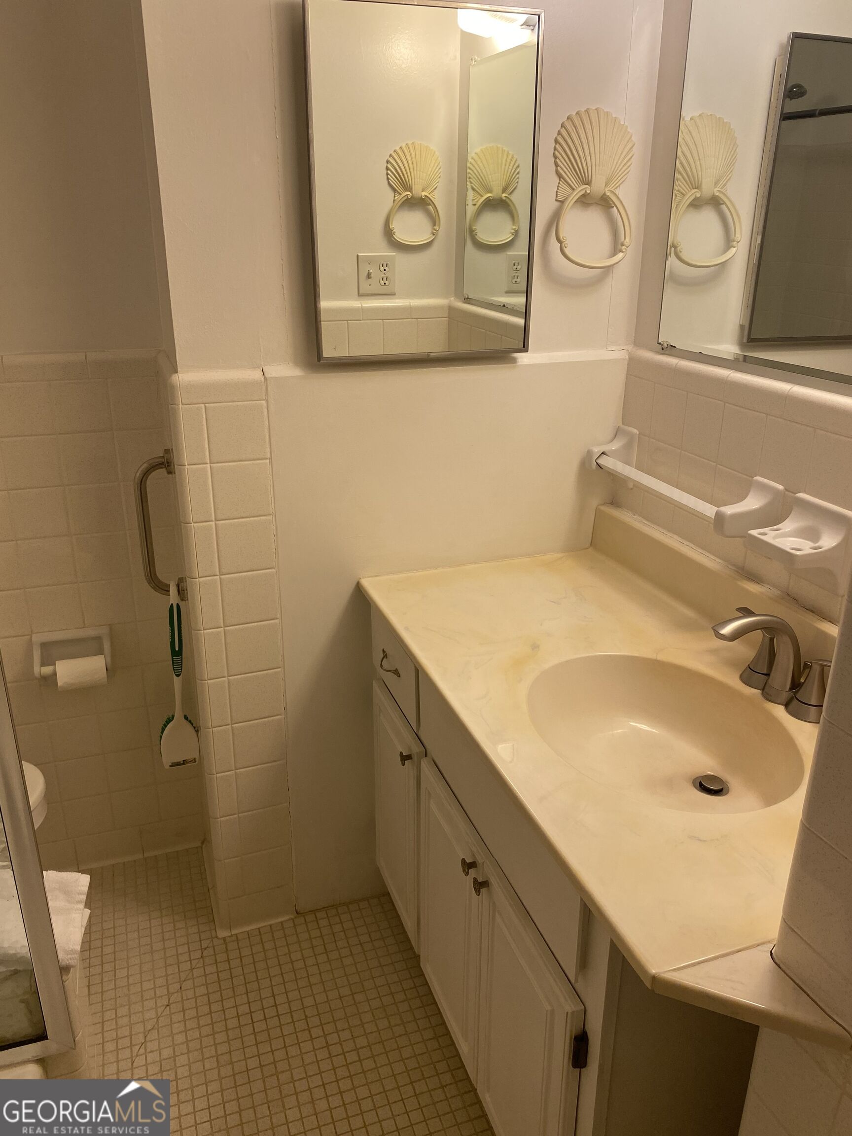 503 Brookdale Drive Property Photo 6