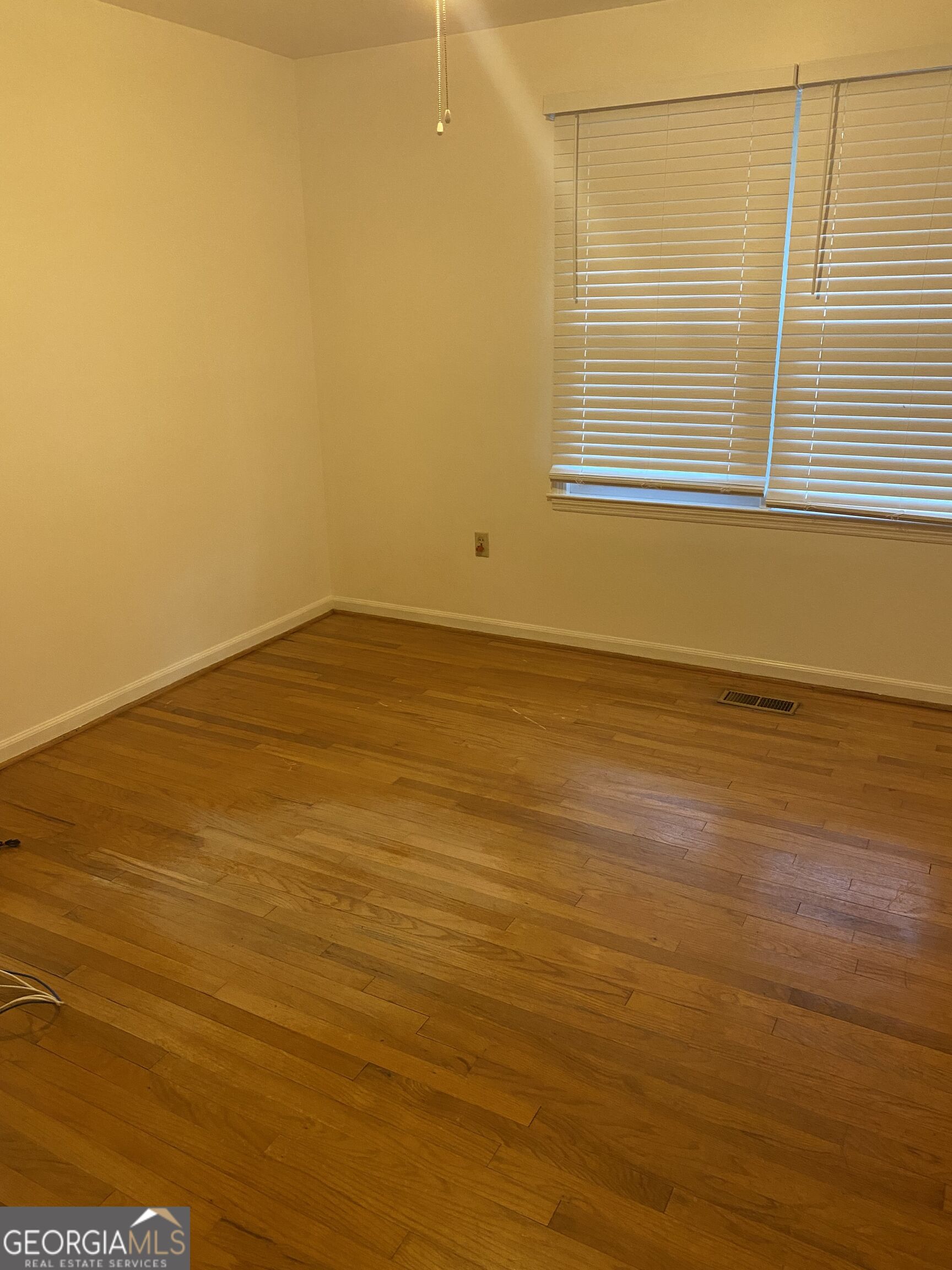 503 Brookdale Drive Property Photo 8