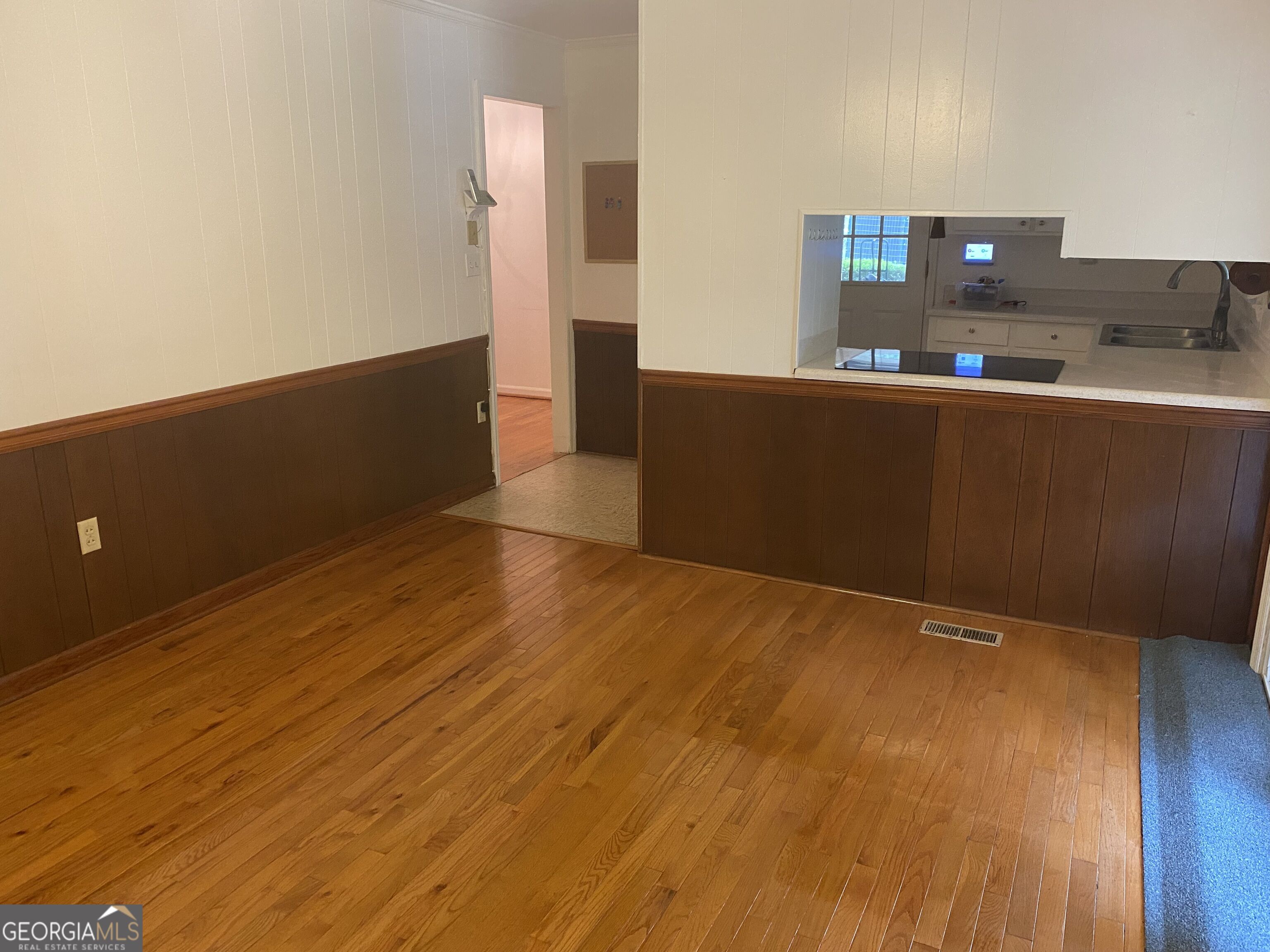 503 Brookdale Drive Property Photo 13