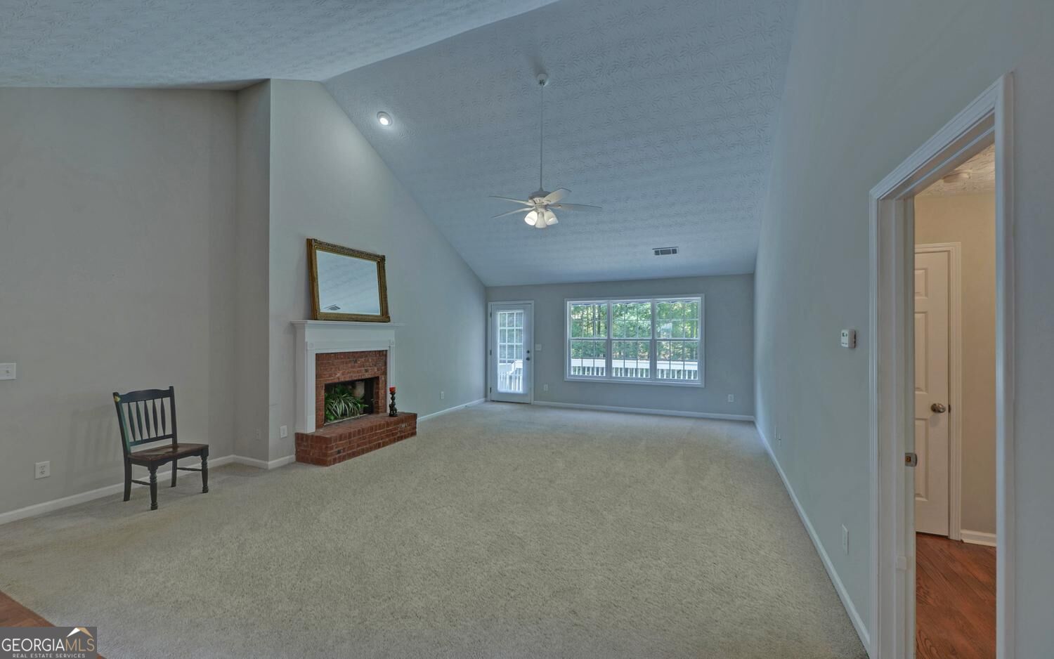 94 Bent Ridge Drive S Property Photo 8