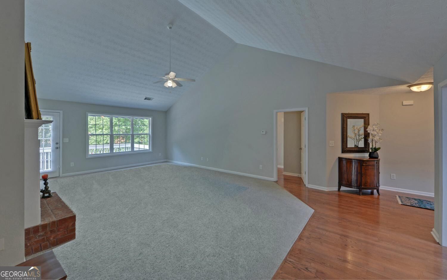 94 Bent Ridge Drive S Property Photo 9