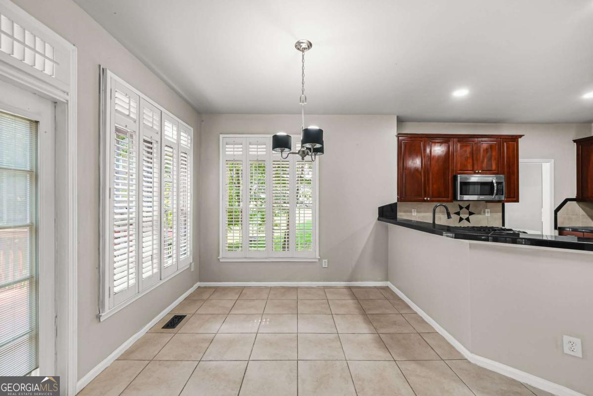 1014 Deer Hollow Drive Property Photo 8