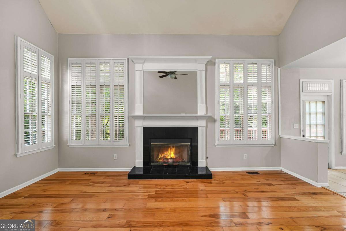 1014 Deer Hollow Drive Property Photo 15