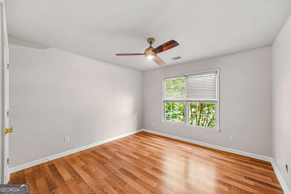 1014 Deer Hollow Drive Property Photo 28