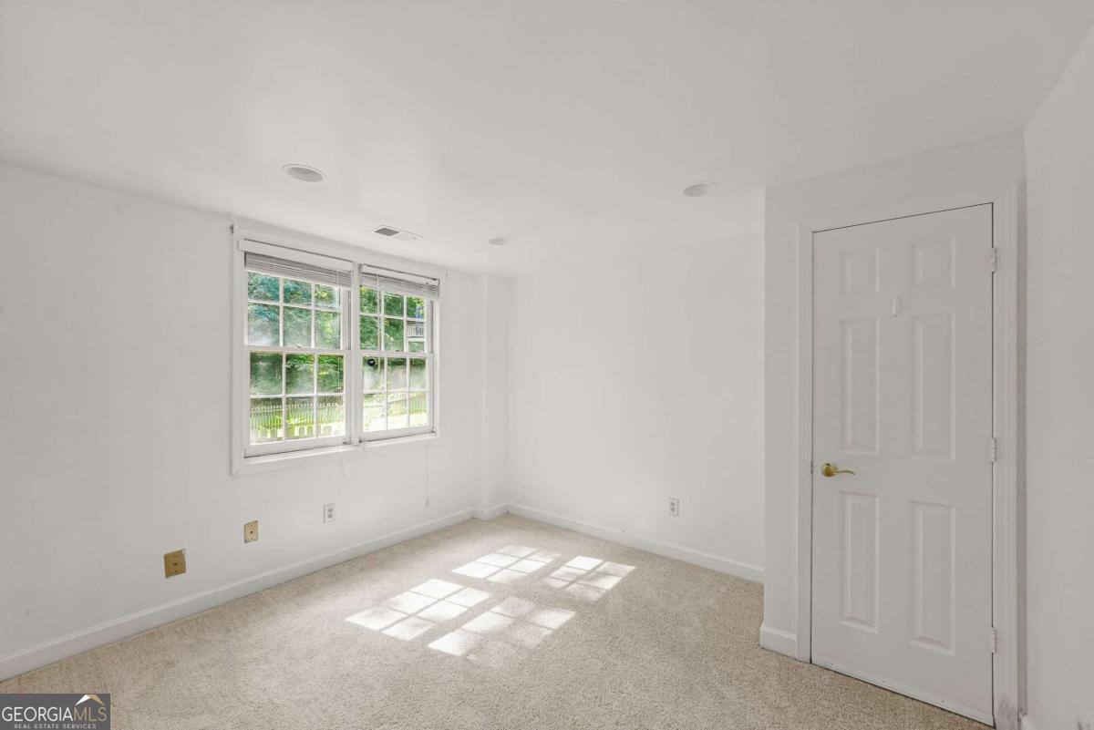 1014 Deer Hollow Drive Property Photo 32