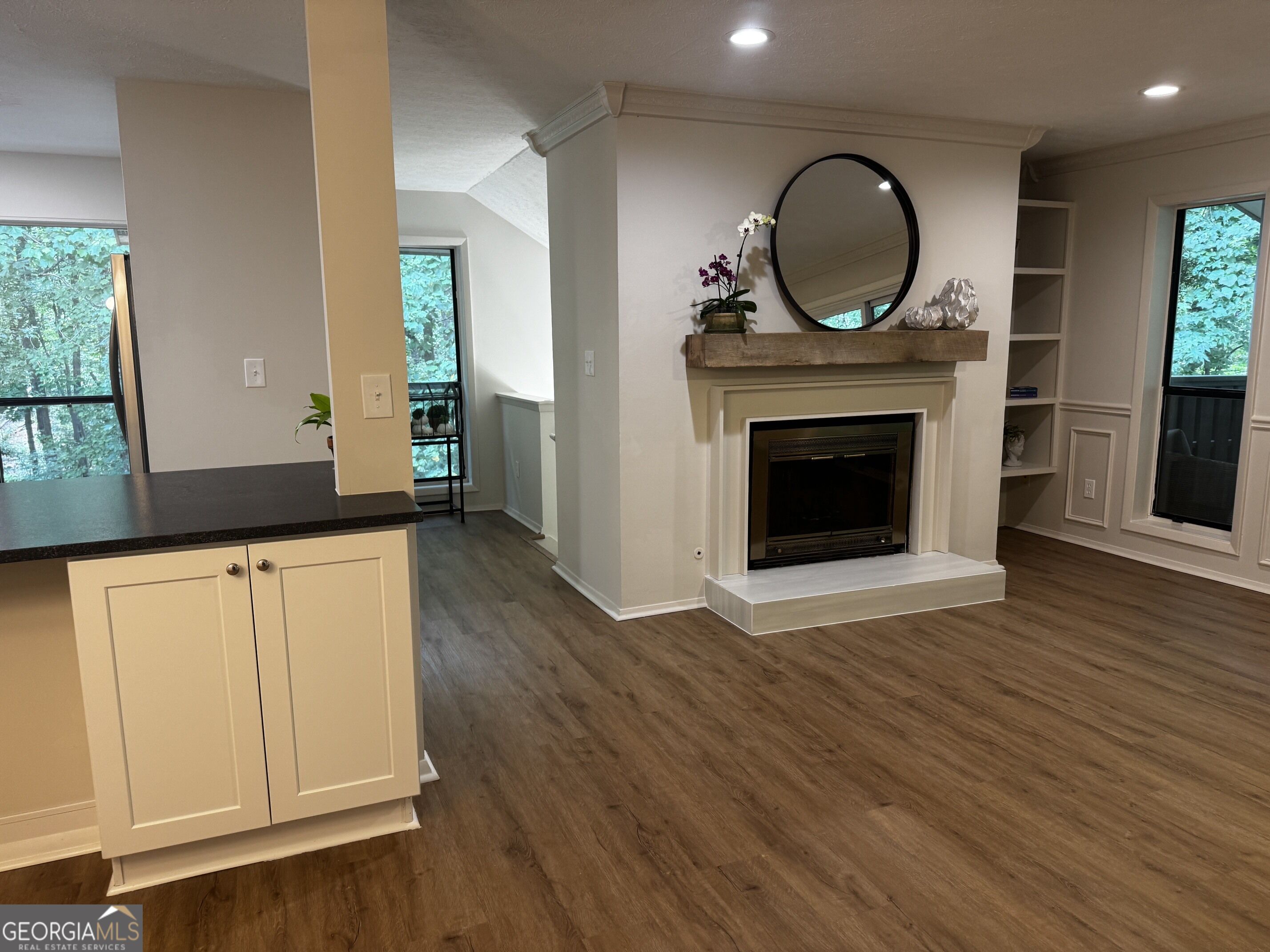 804 Woodcliff Drive Property Photo 1