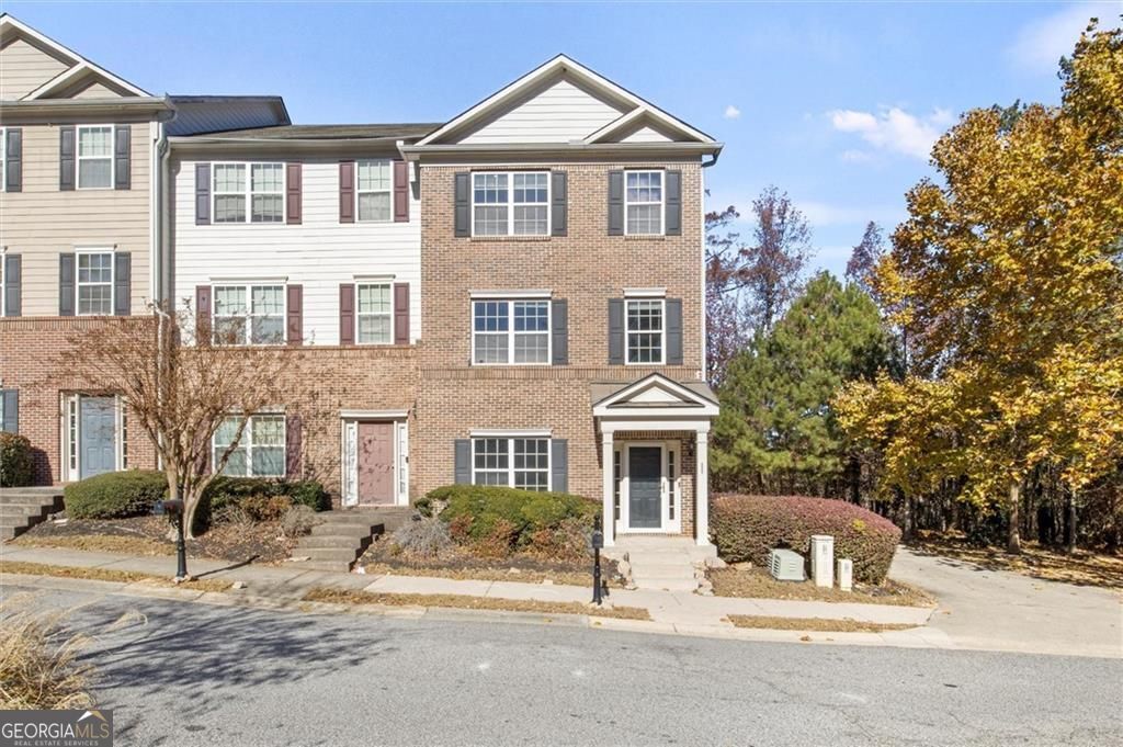 5667 CASCADE Run SW