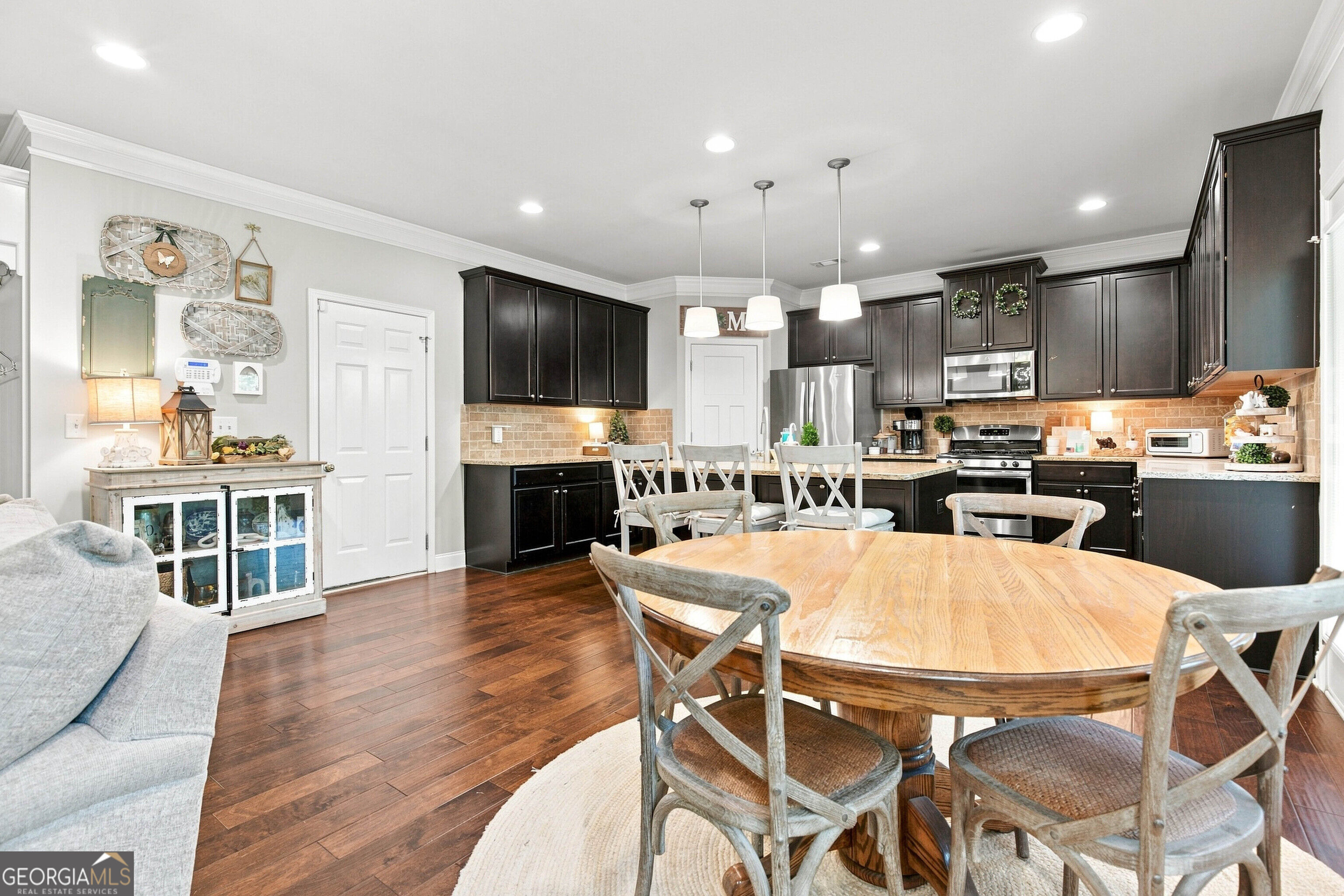 641 Jefferson Boulevard Property Photo 13