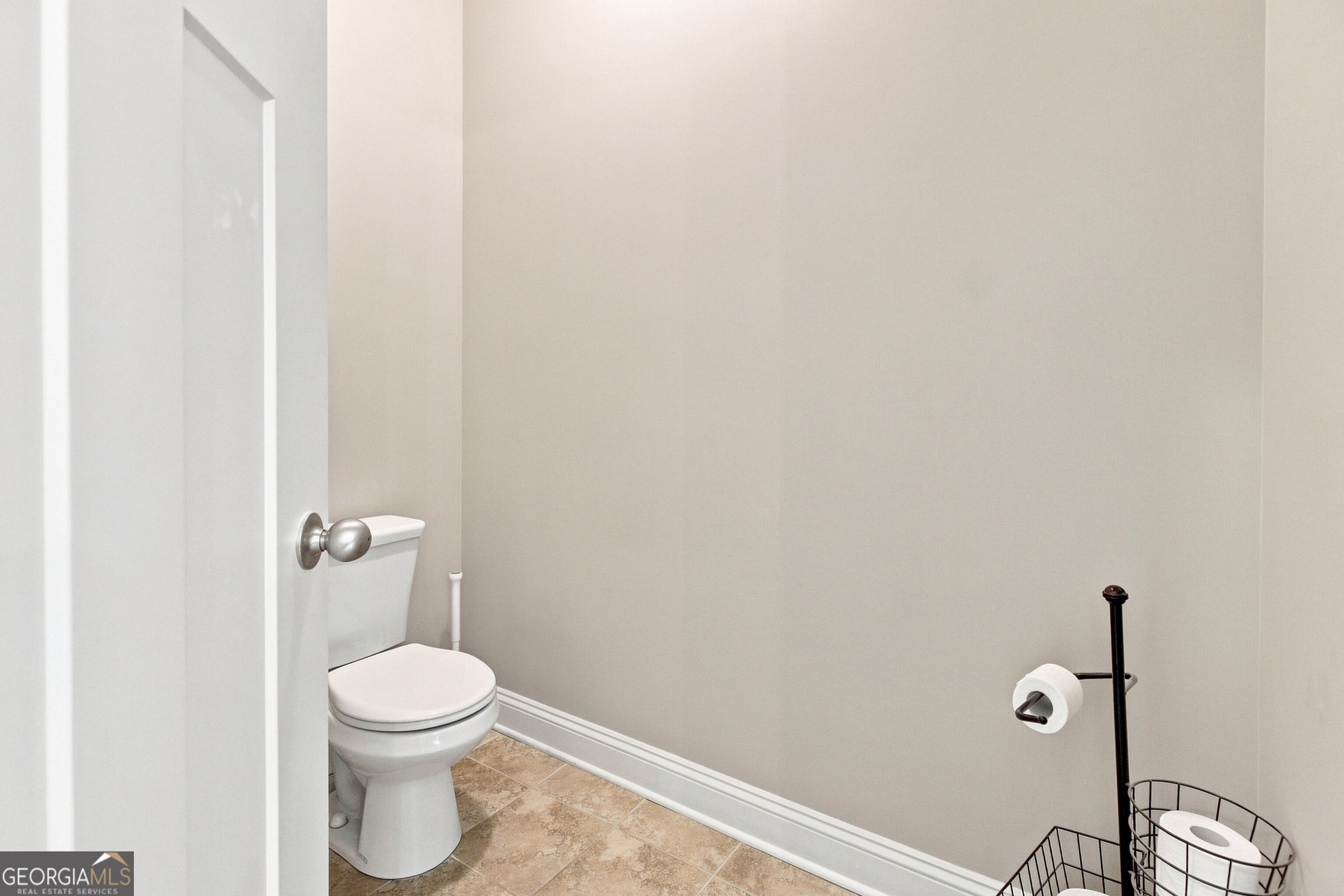 641 Jefferson Boulevard Property Photo 27