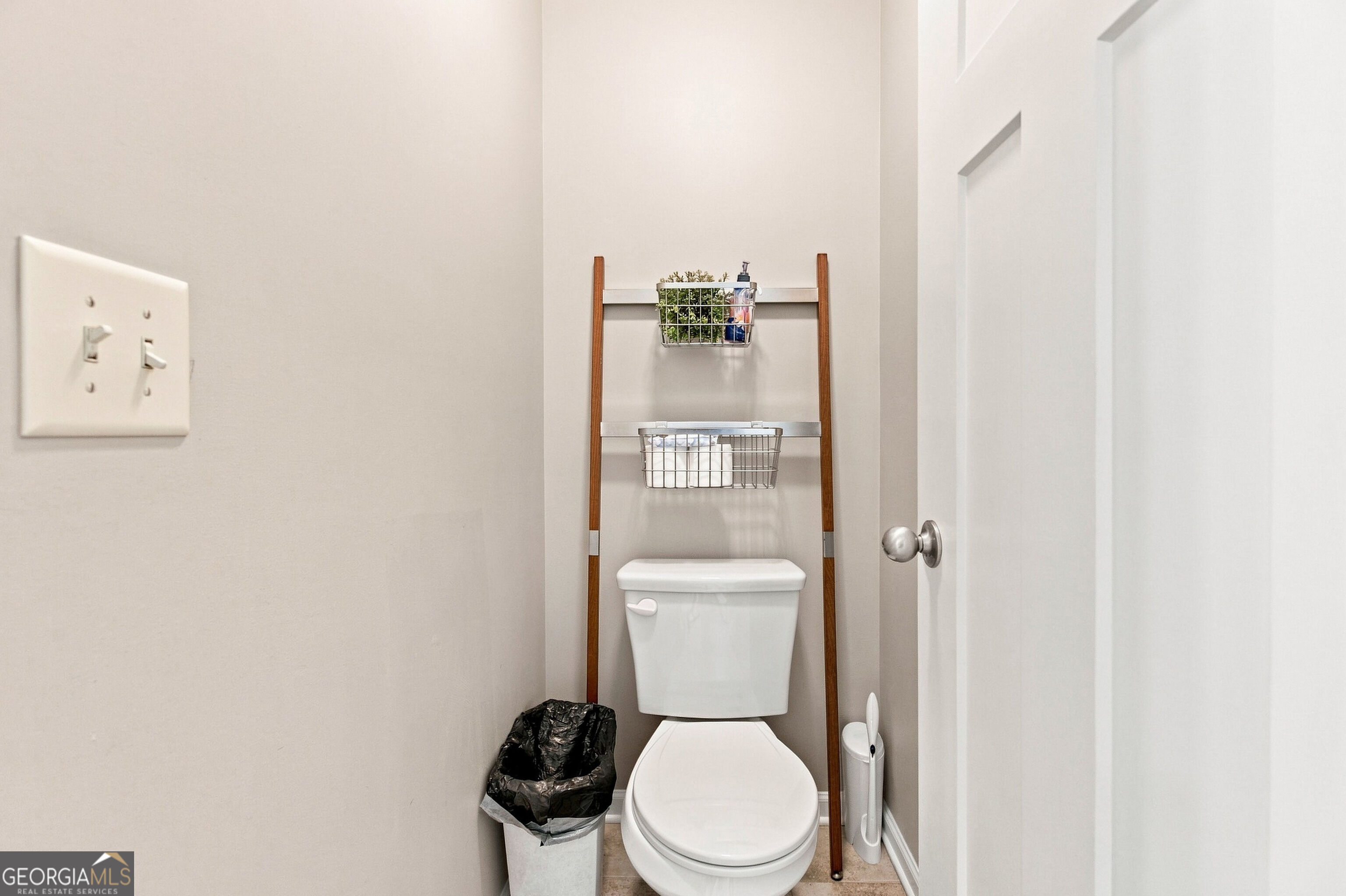 641 Jefferson Boulevard Property Photo 38