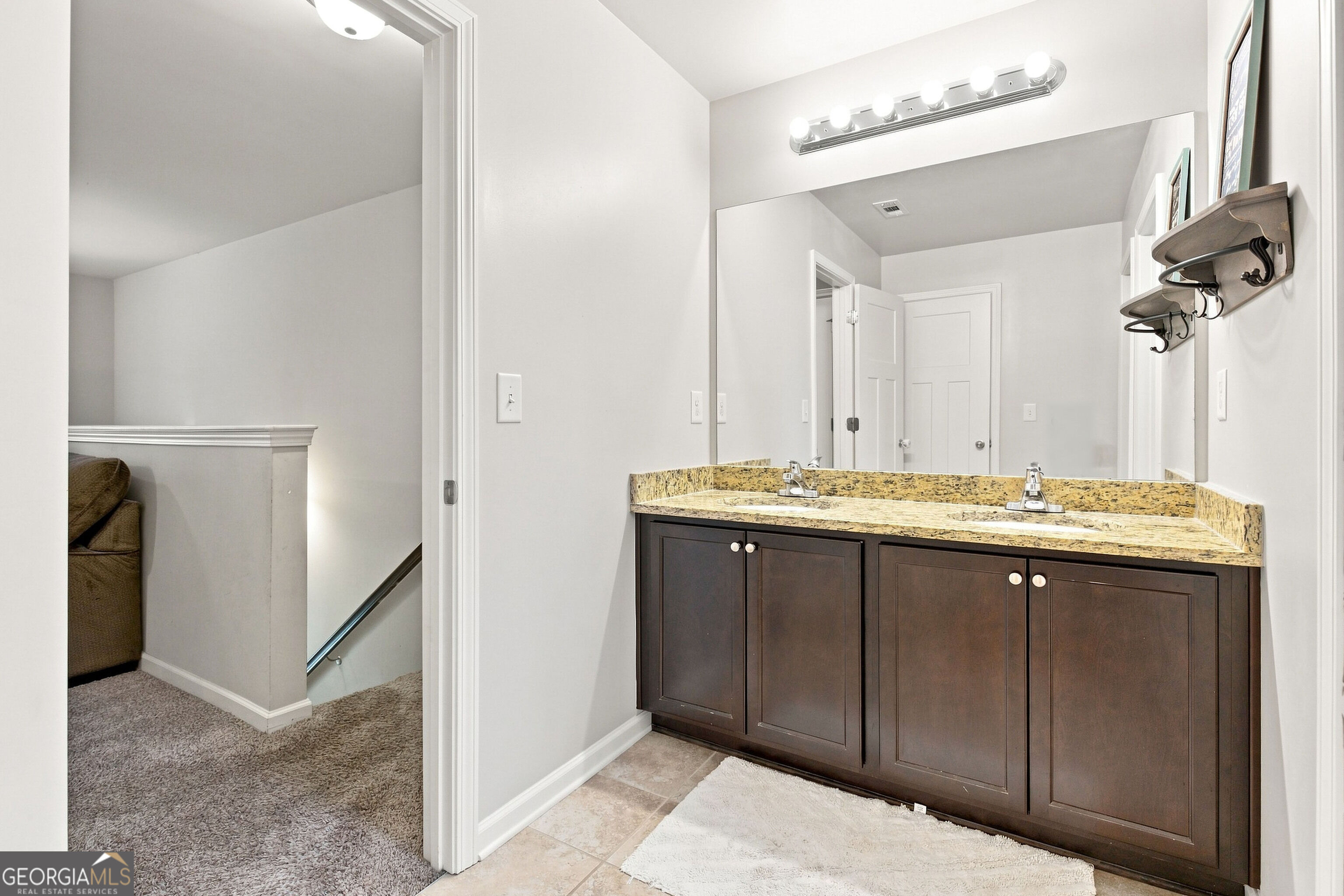 641 Jefferson Boulevard Property Photo 39