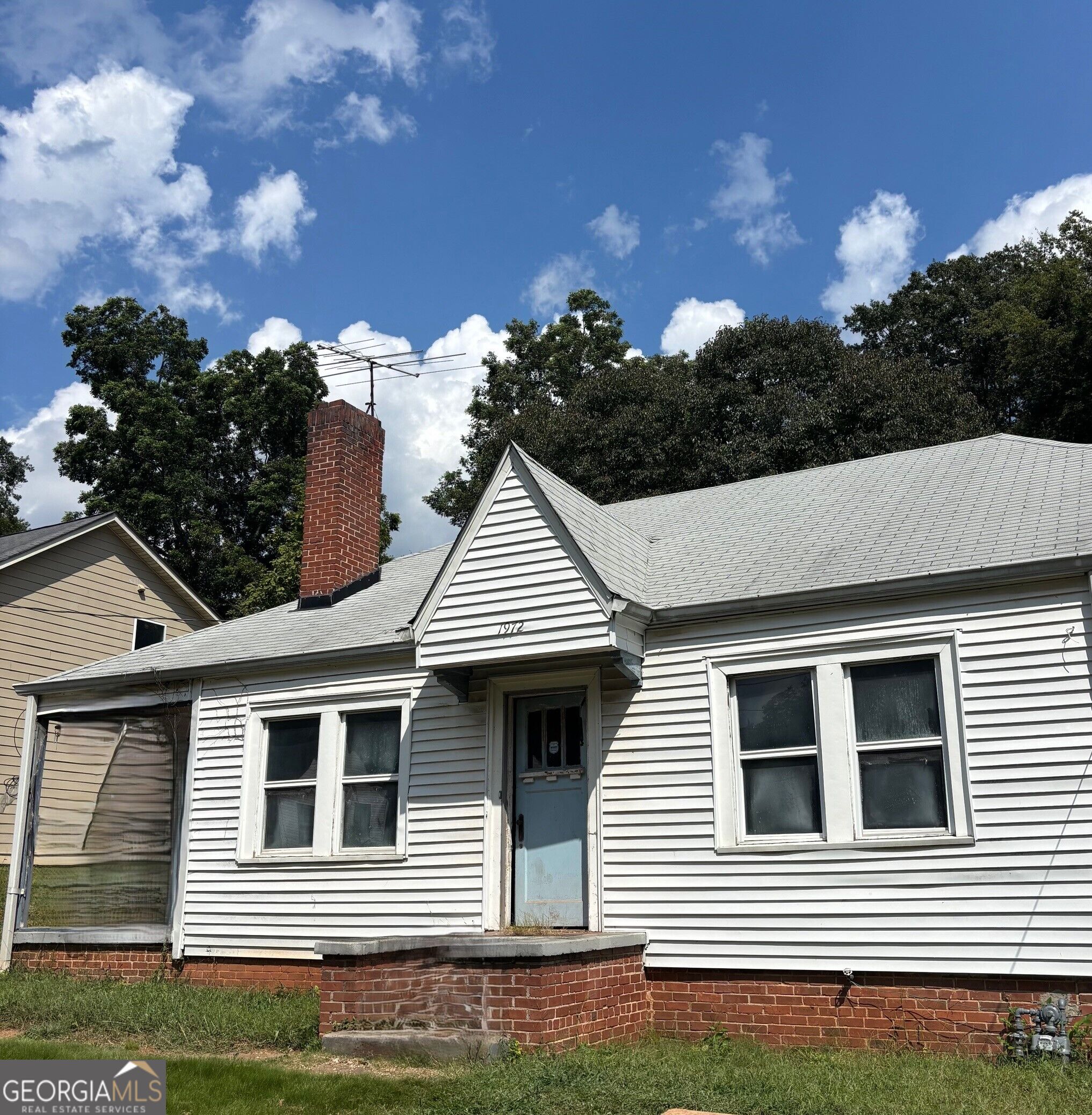 1972 Conrad Avenue Property Photo 1