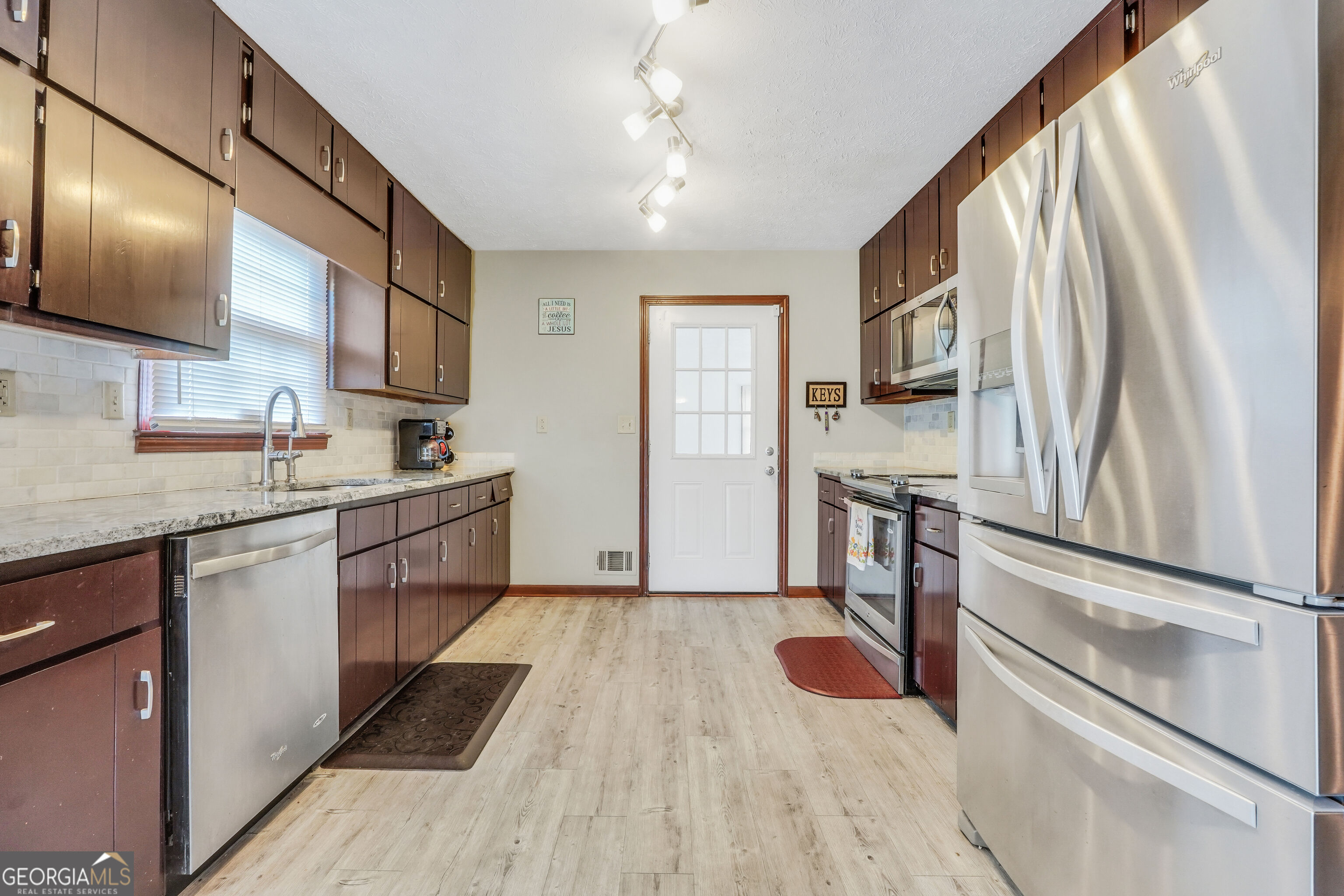 2050 N Mcdonough Road Property Photo 14