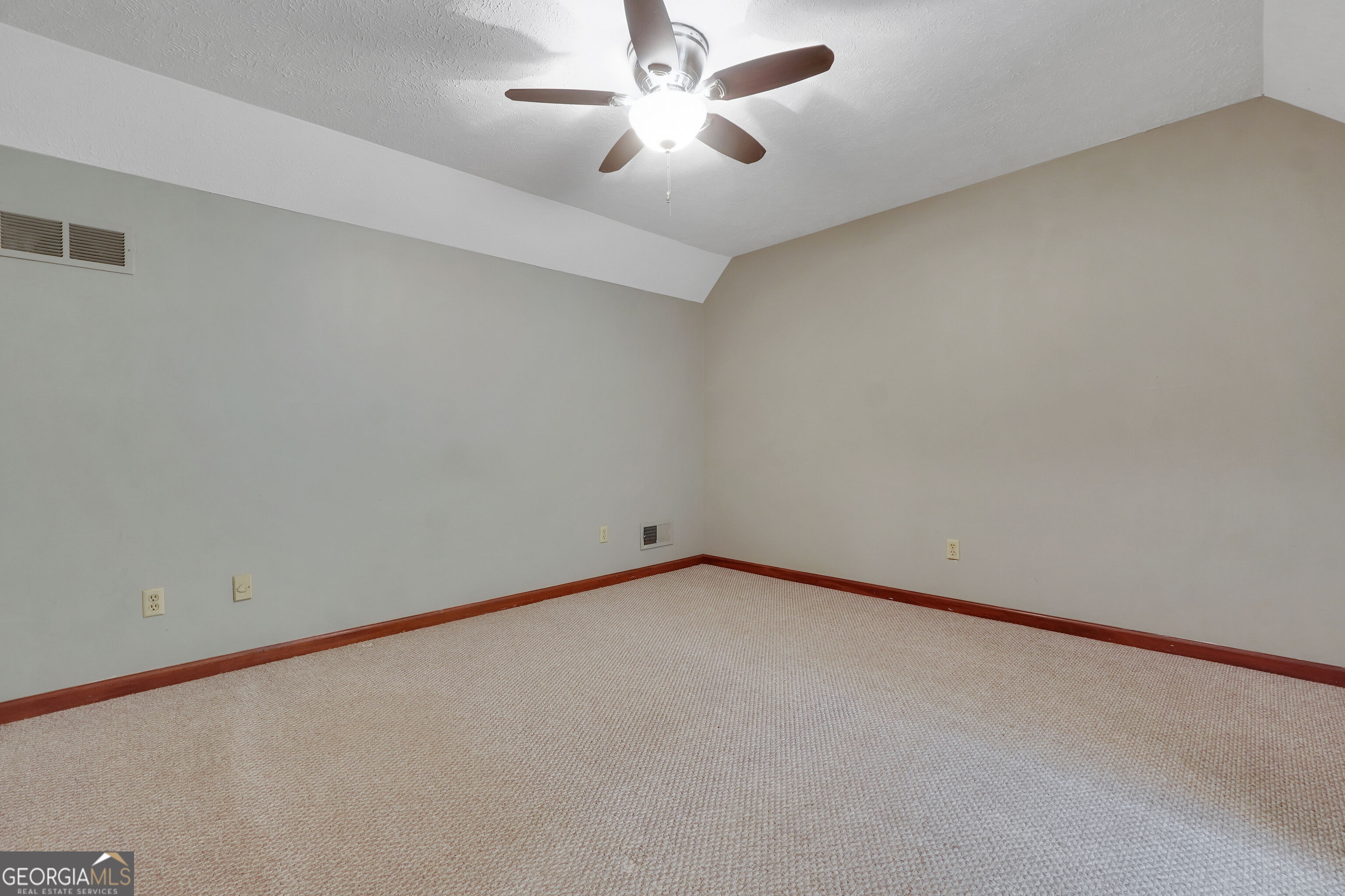 2050 N Mcdonough Road Property Photo 24