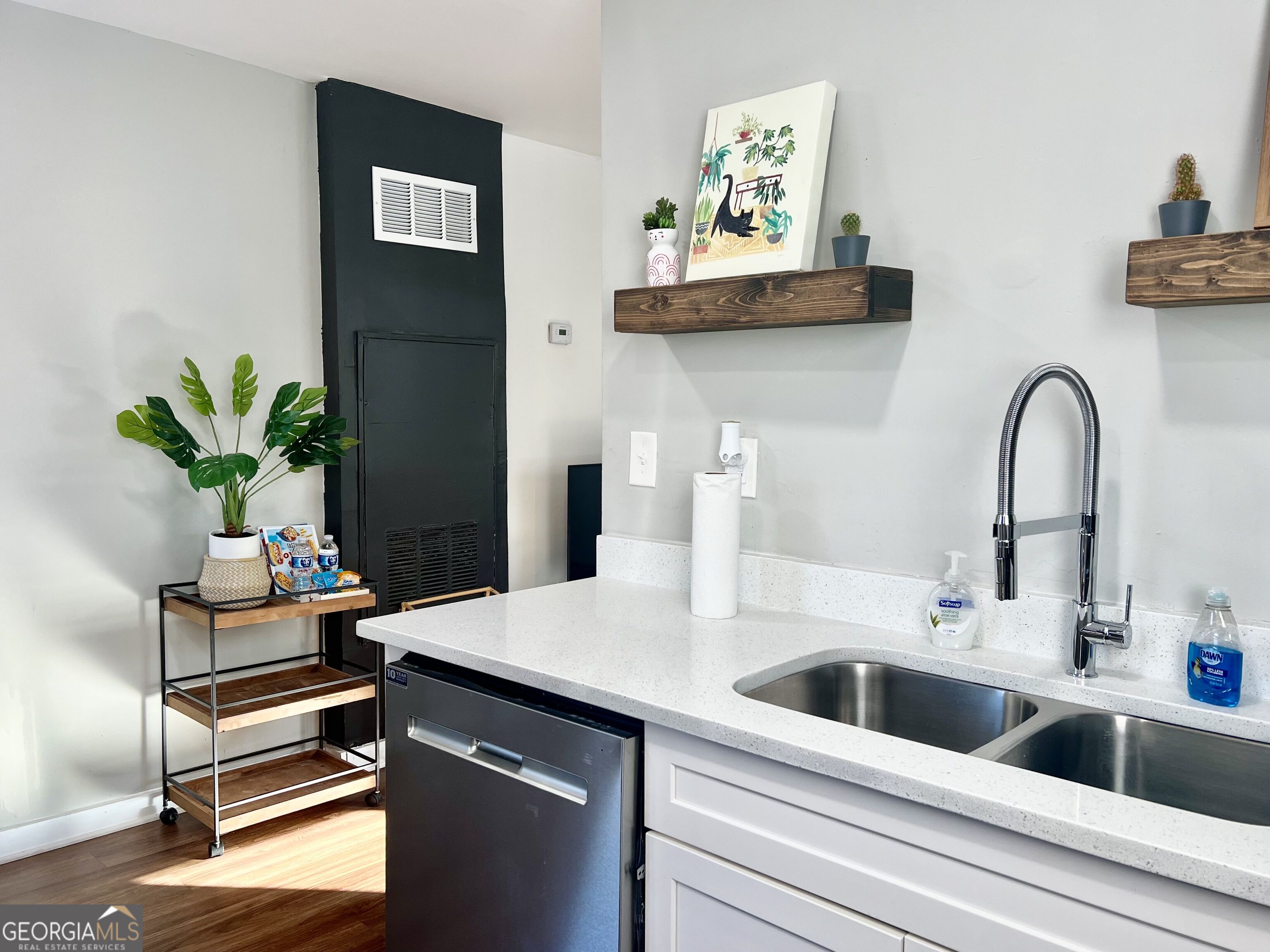 1165 Eggleston Street Sw # 4 Property Photo 3